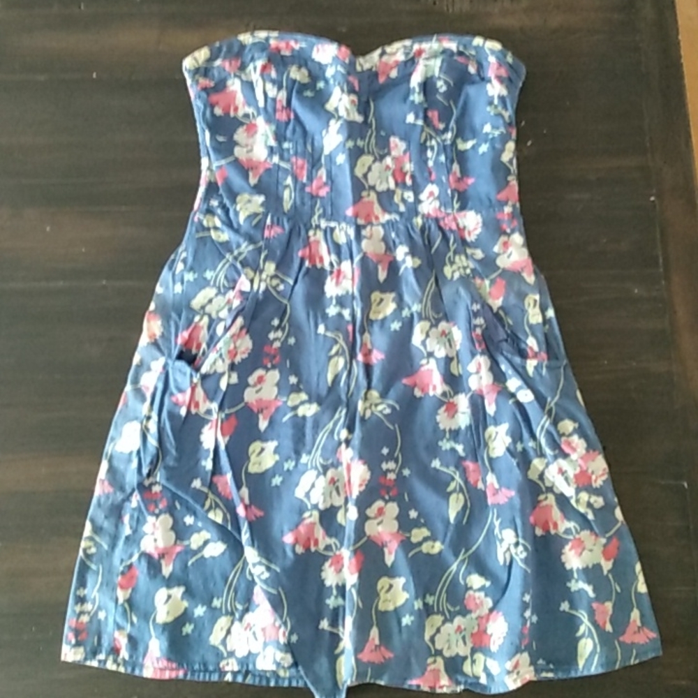 Blue flower dress with pockets